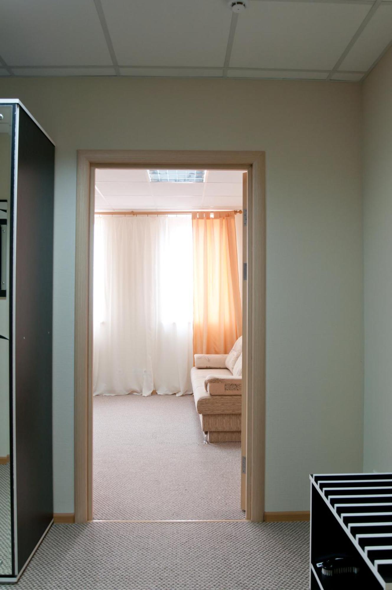 Avenue Hotel Zaslawye Eksteriør bilde