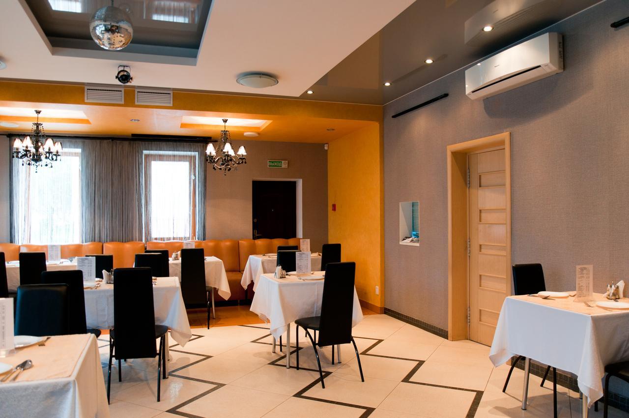 Avenue Hotel Zaslawye Eksteriør bilde