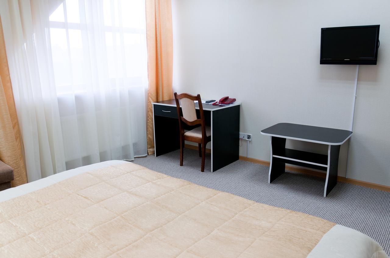 Avenue Hotel Zaslawye Rom bilde
